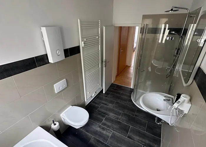 Junik No º11 * أوبيرهاوزين